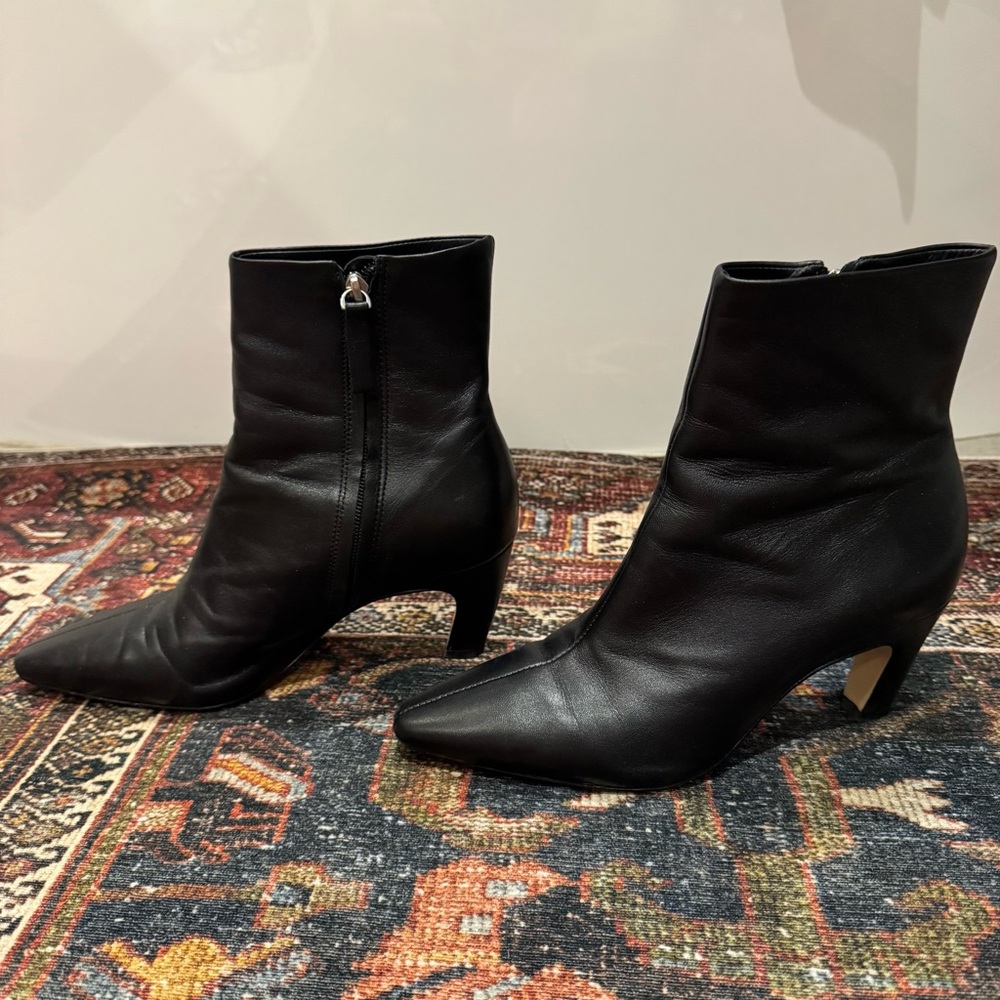 Everlane heeled banana boot - Picture 4 of 9